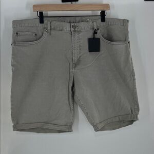 GAP 1969 Silver Jean Shorts Size 42 NWT